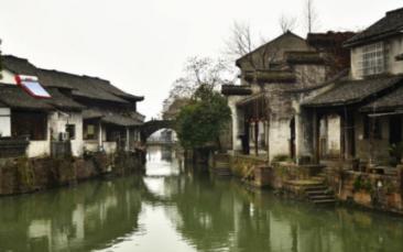 白色情人节：校园迷宫